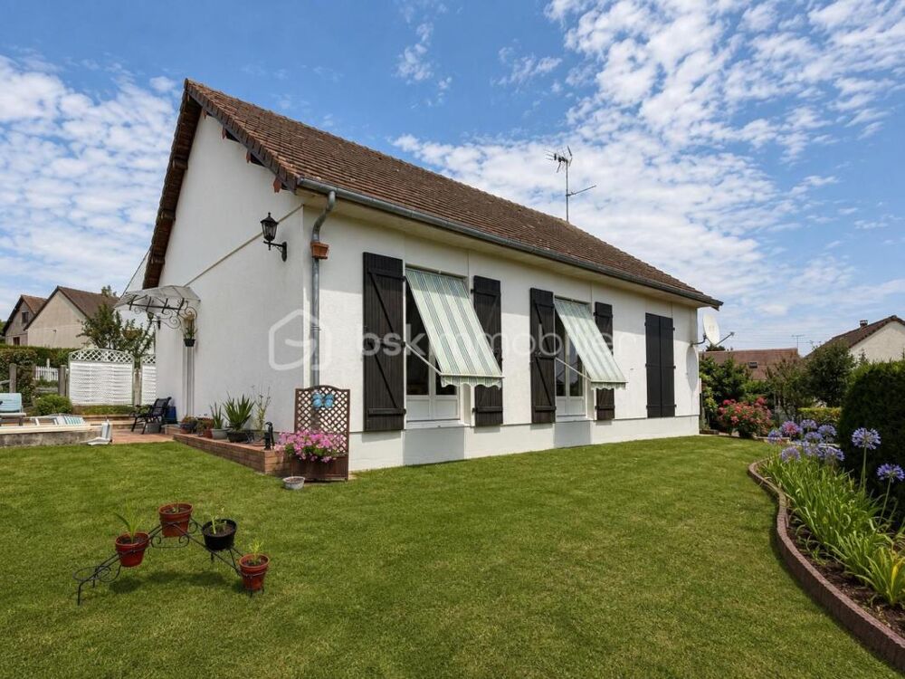 Maison 4 pièces avec sous-sol total et jardin de 559 m², proche du centre  Gisors