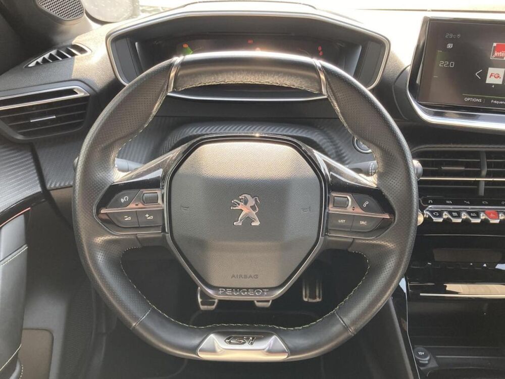208 1.5 BlueHDi 100 CH GT PACK - ENTRETIEN PEUGEOT 2021 occasion 14650 Carpiquet