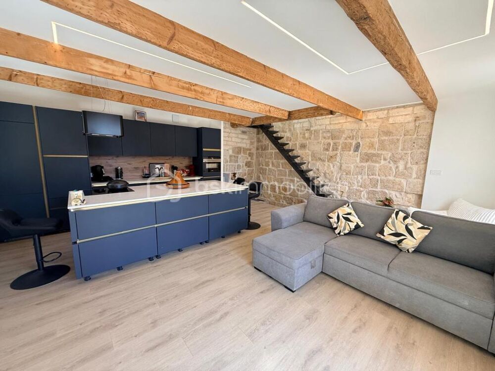 Maison de ville entièrement rénovée avec garage