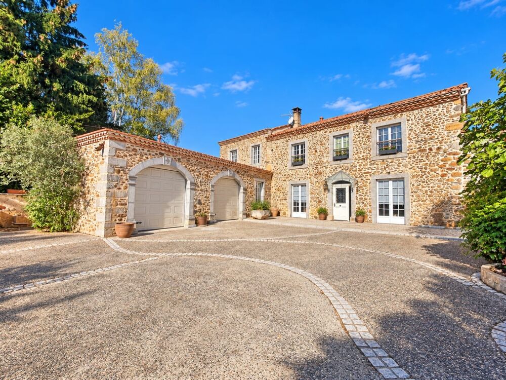 Vente Maison Maison de 248m2 avec piscine et garage Saint laurent de neste