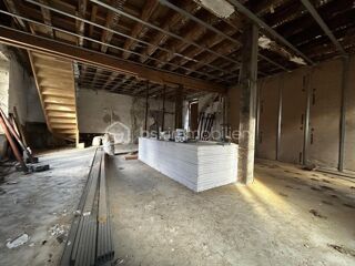  Immeuble � vendre 4 pi�ces 192 m�