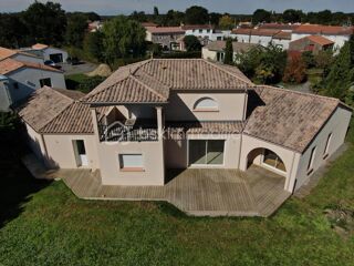  Propri�t�/ch�teau � vendre 5 pi�ces 147 m�