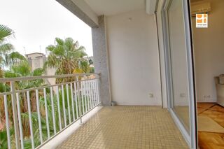  Appartement  vendre 2 pices 79 m
