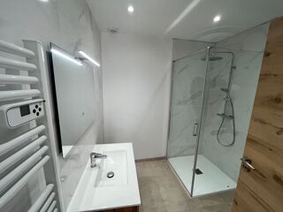  Appartement à louer 3 pièces 70 m²