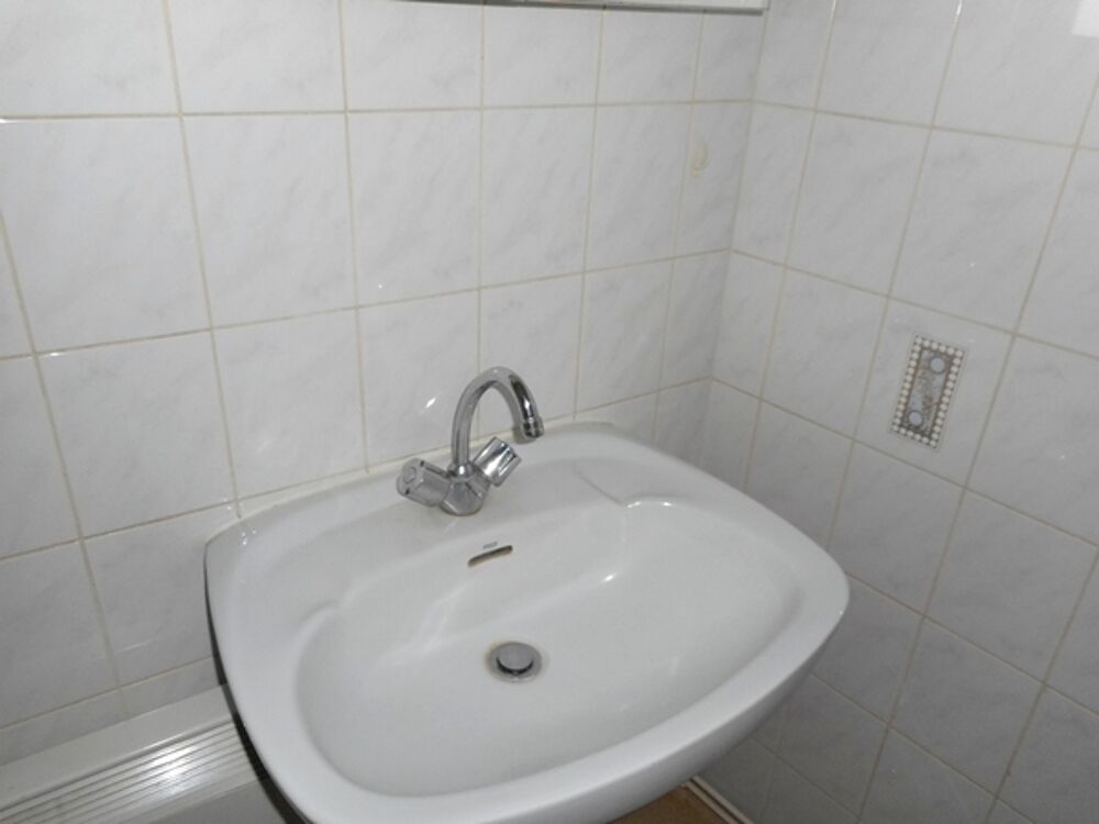 Location Appartement STUDIO - PROCHE CENTRE VILLE Clermont ferrand