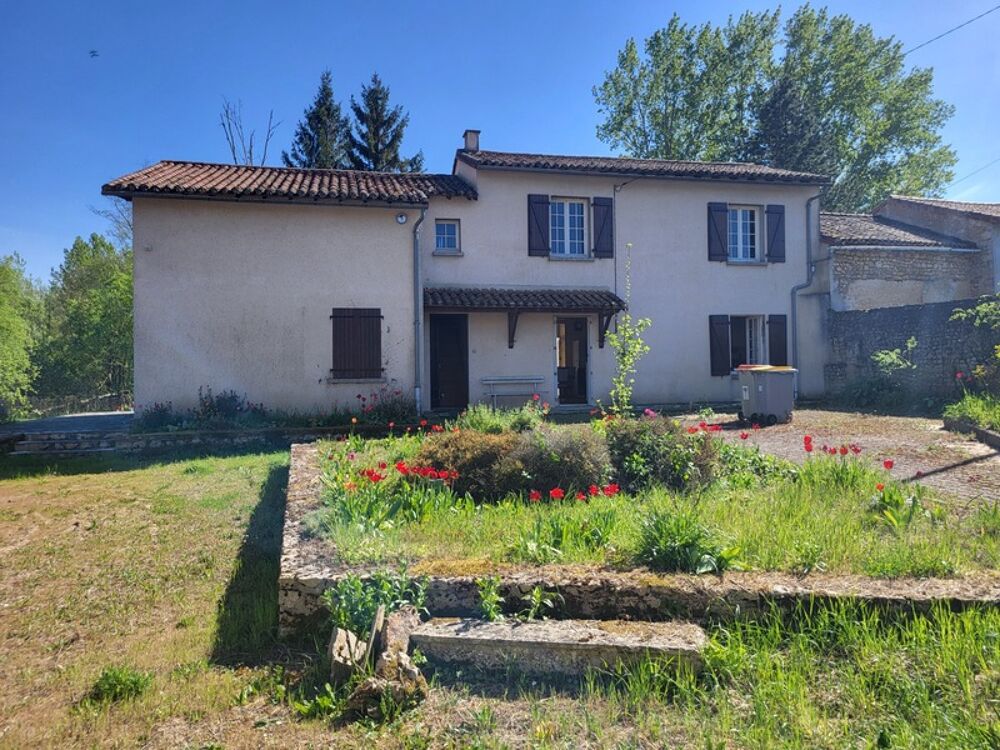 Maison à vendre 6 pièces MONCONTOUR (86) terrain 1824 m²