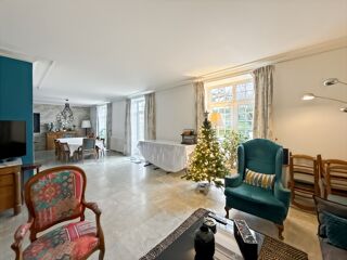  Propri�t�/ch�teau � vendre 10 pi�ces 263 m�