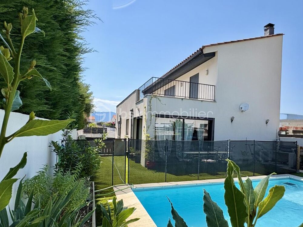 Villa récente 3 chambres avec piscine, jacuzzi et vue Canigou