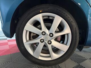 Yaris 1.5 VVTi 16V HSD Hybrid 100h E-CVT 75 cv Bo&icirc;te auto 2014 occasion 85190 Venansault