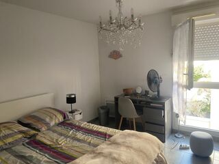  Appartement à louer 3 pièces 65 m²