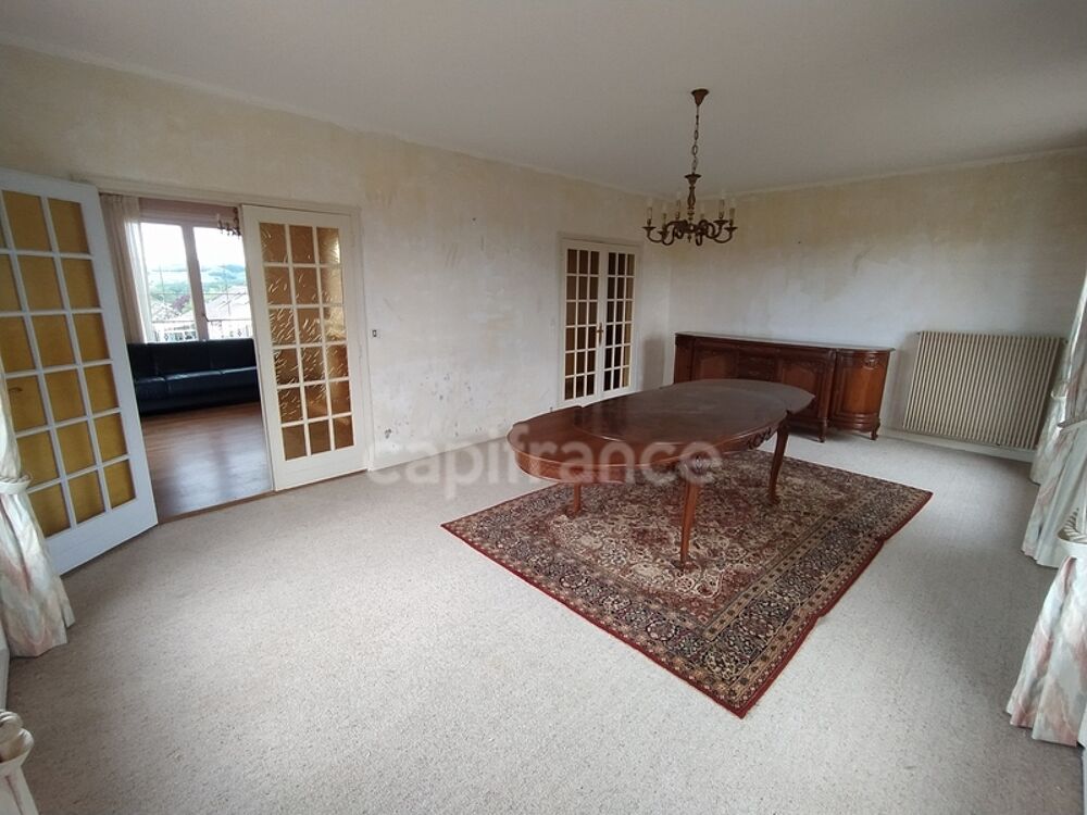 Vente Maison Maison familiale de plus de 220 m² avec 5 chambres, piscine, sauna, terrain clos, vue dégagée Sainte helene