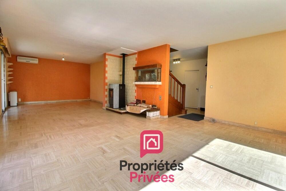 Vente Maison 1h15 de PARIS - Accès rapide Autoroute A77 et 5 mn de tous commerces - SPACIEUSE MAISON d'environ 200 m2, SOUS-SOL, GARAGE INDEP Vimory