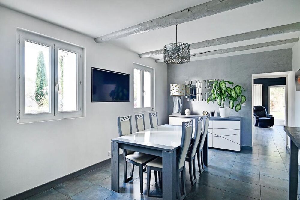 � vendre  Maison Monteux (84170)