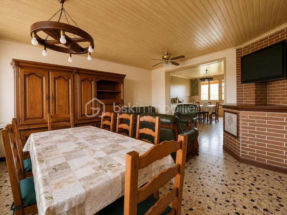 Maison individuelle 105 m²  3 chambres  Garage en sous-sol  Jardin