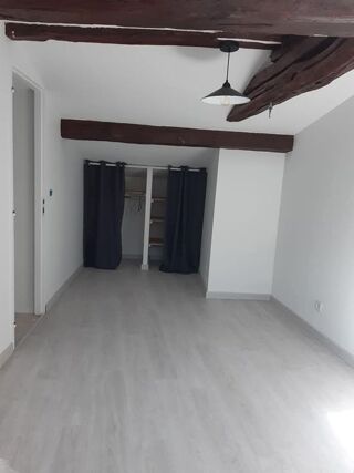  Appartement à louer 6 pièces 125 m²