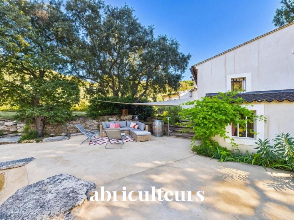 Villa darchitecte rénovée de 155 m² au pied du Luberon à Cheval-Blanc (84460)