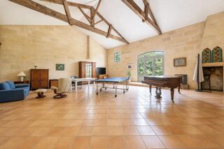  Propriété/château à vendre 9 pièces 400 m²