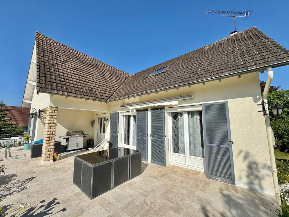 Maison 7 pièces de 157 m² à Saintry-sur-Seine