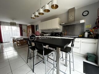  Propri�t�/ch�teau � vendre 13 pi�ces 269 m�