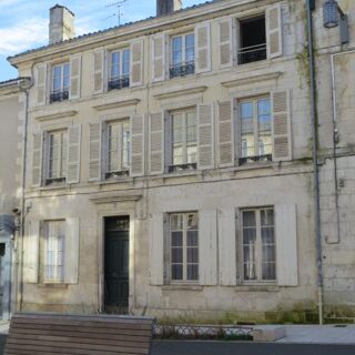  Maison à vendre 14 pièces 336 m²