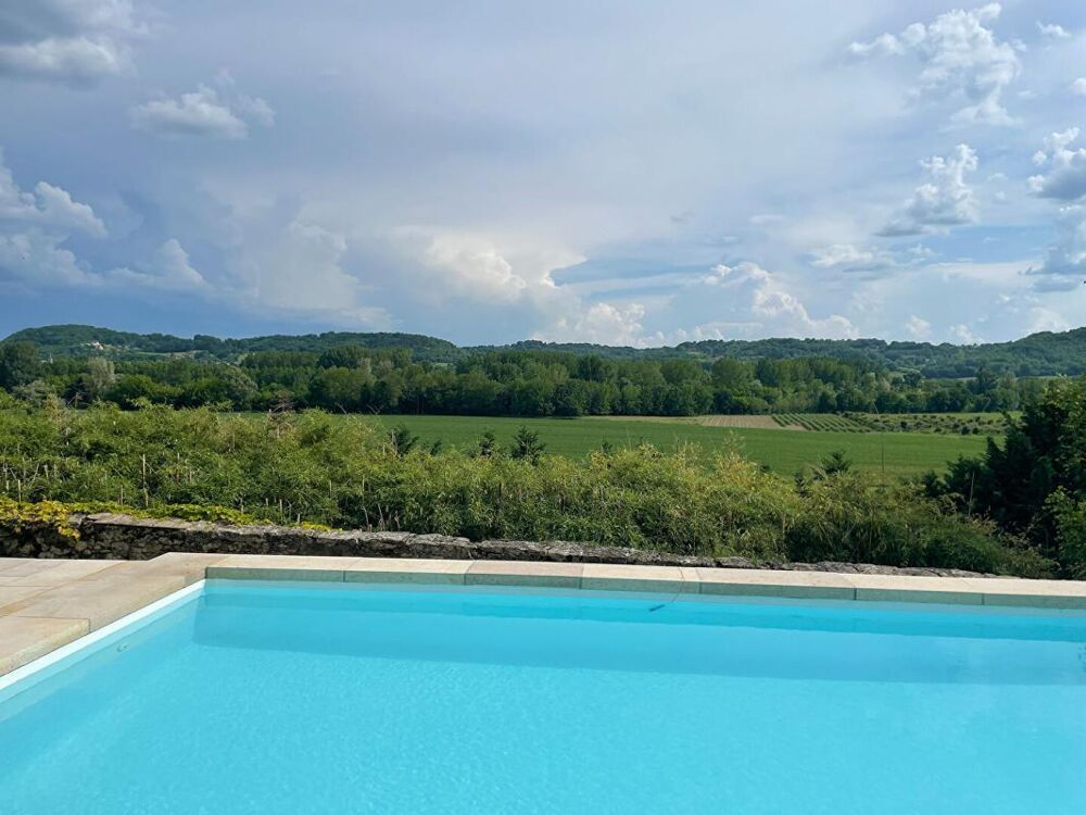 Propriété périgourdine élégante avec maison d'amis, pigeonnier/studio, piscine et jardin de 5 000 m²