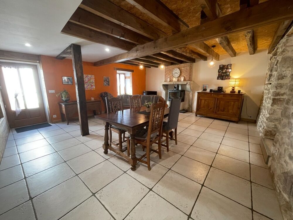 Maison de charme avec deux granges et cour intérieur 1370 m2