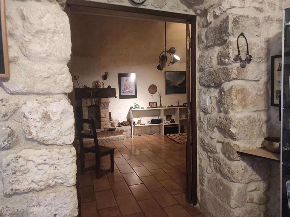 Vente Maison Maison de village en pierre avec cour, terrasses et vue panoramique Tharaux