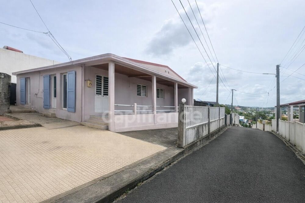 Vente Maison À Vendre - Fort-de-France Eaux Découpées – Maison individuelle 146 m² avec annexe et potentiel rare Fort de france