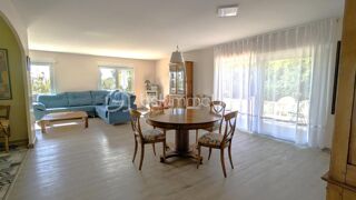  Maison  vendre 8 pices 227 m