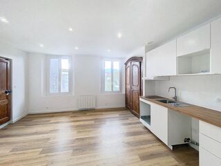  Appartement à louer 2 pièces 46 m²