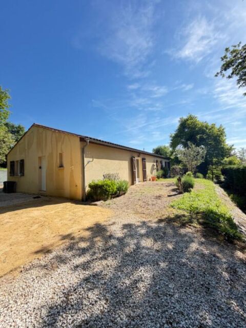   PROCHE DE SARLAT MAISON SANS VIS-�-VIS Maison - 5 pi�ce(s) - 144 m�