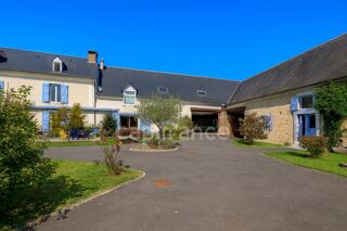  Maison à vendre 10 pièces 555 m²