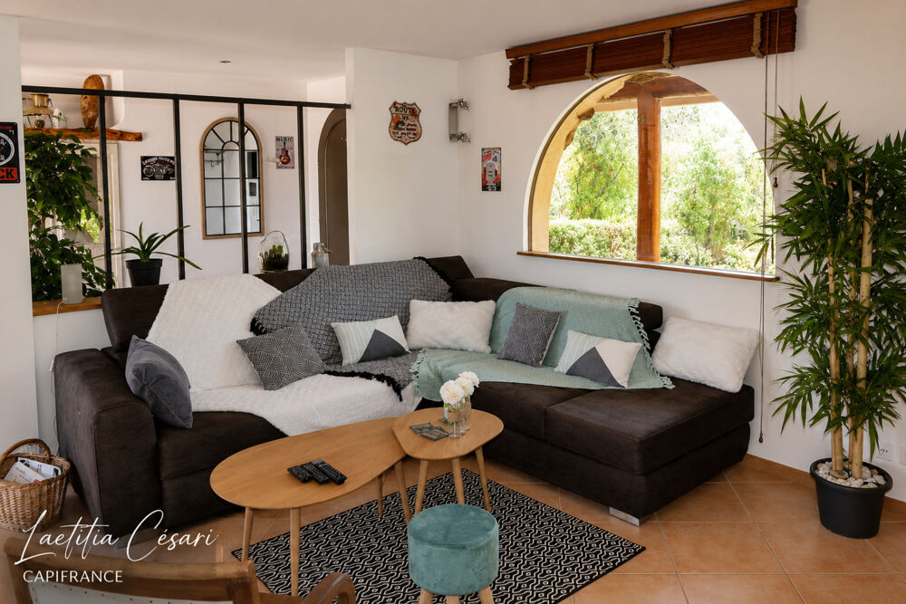 VENTE VILLA EN NUE-PROPRIÉTÉ  OPPORTUNITÉ DINVESTISSEMENT RARE À PROXIMITÉ DE PORTO-VECCHIO