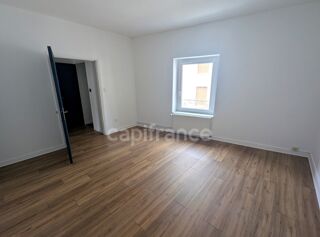  Immeuble à vendre 6 pièces 205 m²