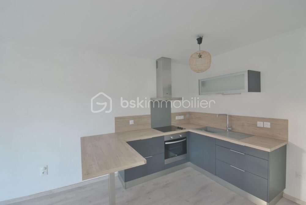 Vente Appartement Appartement 2 pieces 41,5m2 avec terrasse et place de stationnement Baisieux