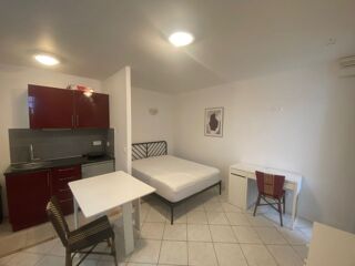  Appartement à louer 1 pièce 19 m²