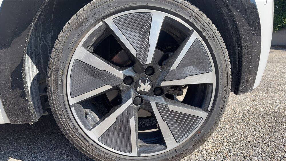 208 136 50 kWh GT 2020 occasion 84800 L Isle Sur La Sorgue