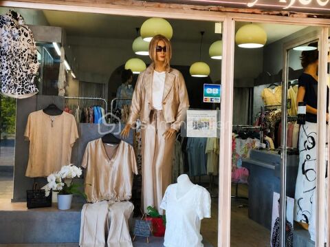   Boutique Prêt-à-porter Chassieu - bel emplacement 