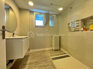  Propriété/château à vendre 7 pièces 280 m²