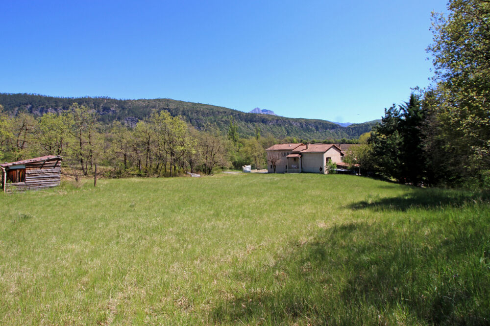 Vente Terrain Alpes-de-Haute-Provence : Terrain viabilisé 856m2 Le Brusquet (04 420) Le brusquet