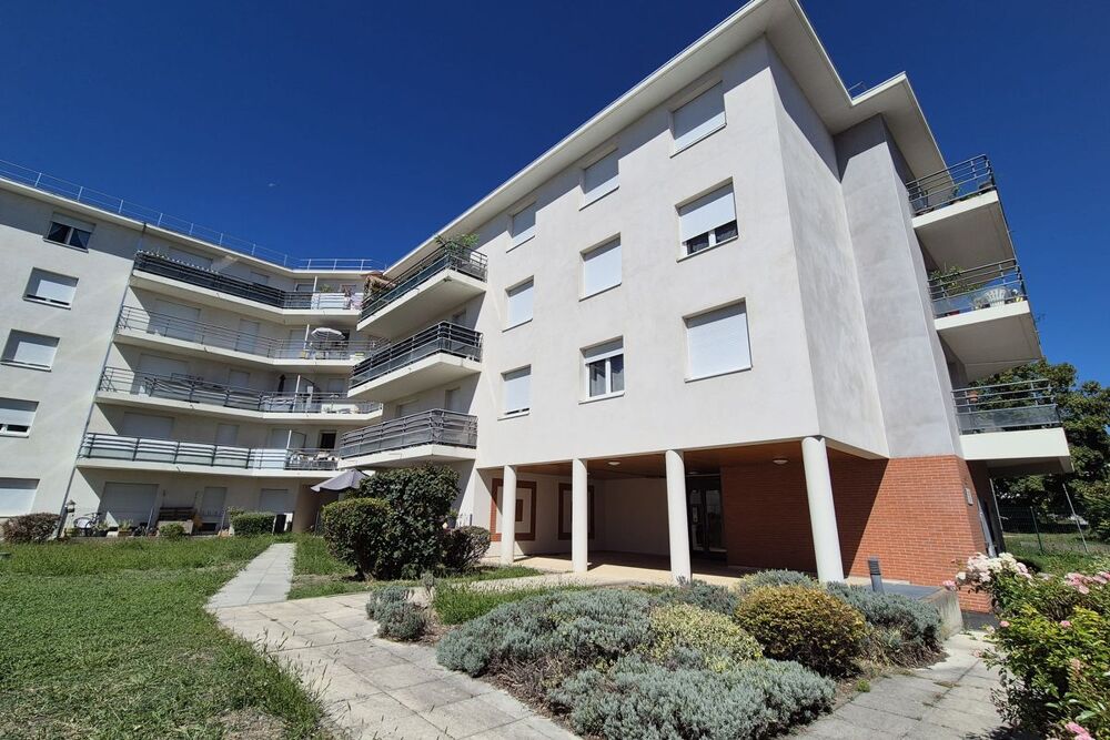 RESIDENCE MOZART - APPARTEMENT 2 PIECES - RUE DE BLANZAT / MAISON DES SPORTS