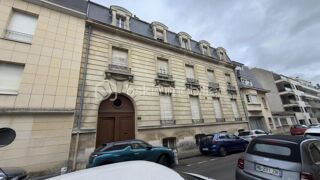  Immeuble � vendre 15 + pi�ces 700 m�