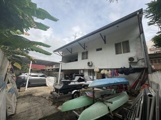  Immeuble à vendre 7 pièces 180 m²