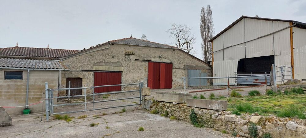 Vente Maison Corps de ferme en pierre 300m²  à  réhabiliter + hangars sur terrain de 6500 m² Saint vivien de monsegur