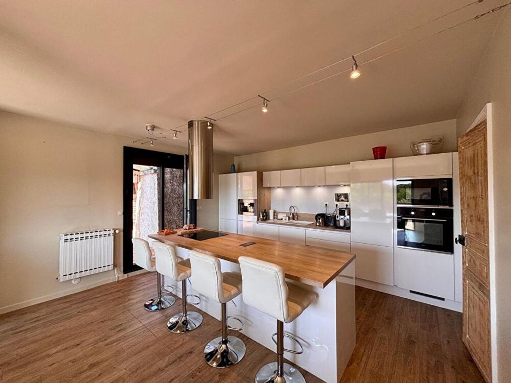 Vente Maison Maison Nevers 7 pièces 295 m2- Magnifique vue - Garage - 6 chambres Nevers
