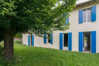  Maison  vendre 9 pices 260 m