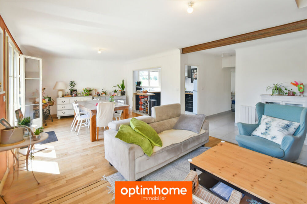 Maison en pierre rénovée de 120 m² - Goven