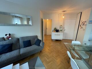  Appartement à louer 3 pièces 60 m²