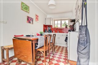  Maison  vendre 9 pices 221 m