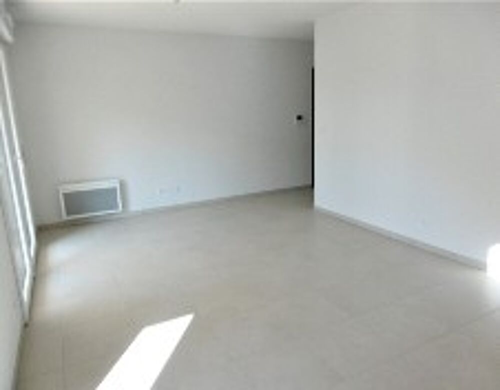Location Appartement Appartement T2 avec jardin, terrasse et parking à Brignoles Brignoles
